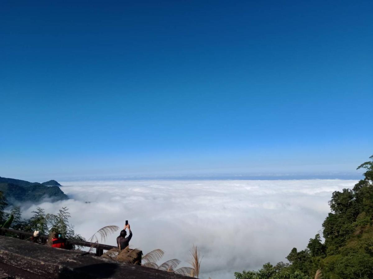 大方茶葉民宿 Fanlu Bagian luar foto
